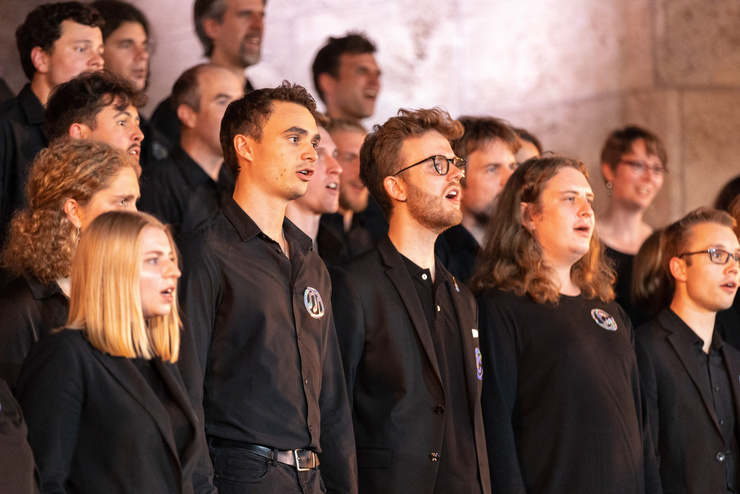 Chorkonzert, Chor auf Chorpodesten