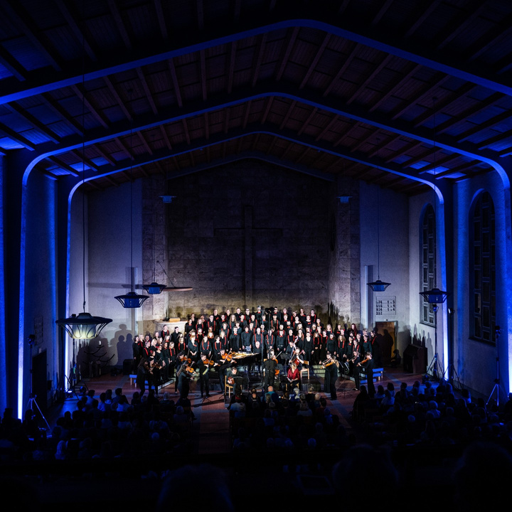 Beleuchtug Chorkonzert Petruskirche Bern